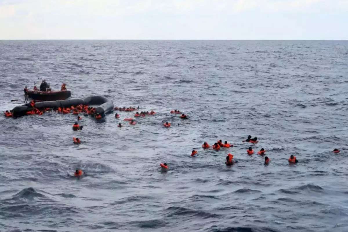Tunus’ta düzensiz göçmenleri taşıyan tekne battı